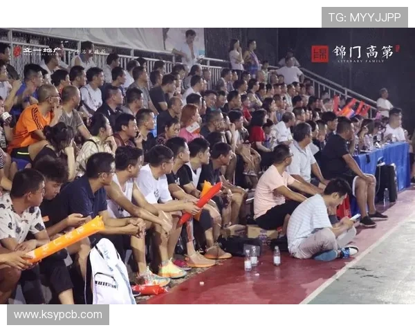 聚焦传奇篮球运动员成长历程与赛场荣耀与幕后故事全面解读全方位 聚焦传奇篮球运动员成长历程与赛场荣耀与幕后故事全面解读全方位