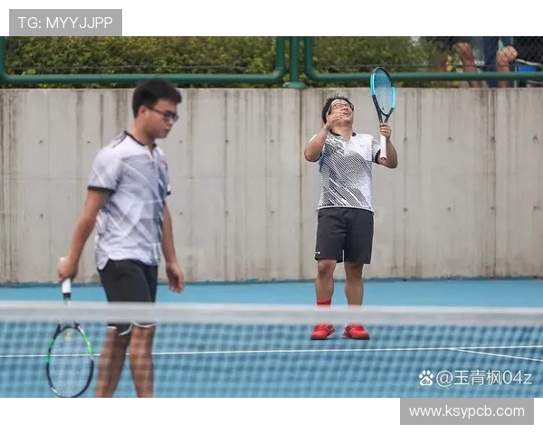 北京网球队在亚运会中的灵活战术与团队协作展现出色表现 北京网球队在亚运会中的灵活战术与团队协作展现出色表现