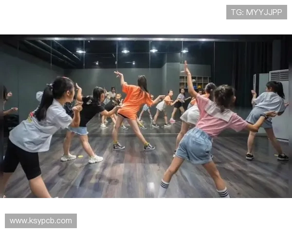 北京街舞队的包夹革新探索与实践：引领街舞新潮流的背后故事