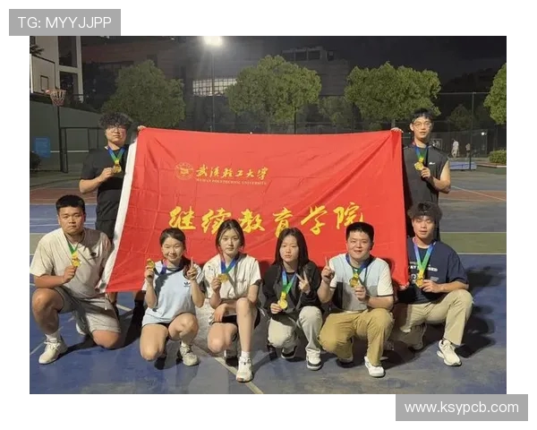 重庆排球队与南京排球队赛后分析及状态对比探讨