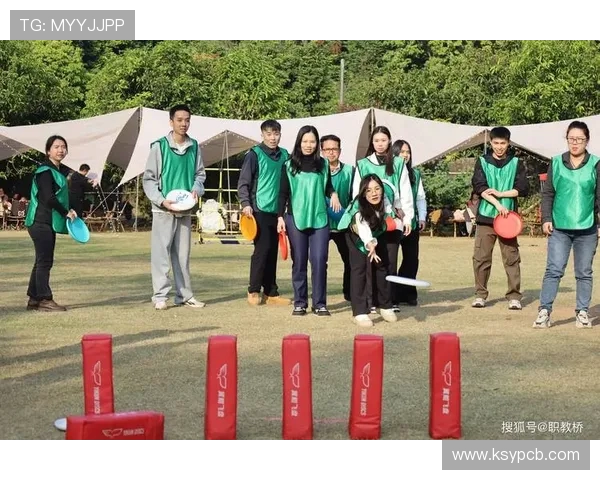 重庆飞盘队在全国团队协作排行榜中荣获第四名展现出色团队精神与实力