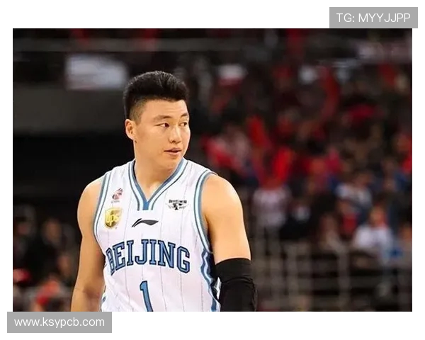 李根的篮球之路:从青涩少年到职业球员的奋斗与成长 李根的篮球之路:从青涩少年到职业球员的奋斗与成长